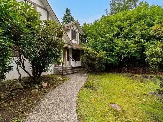House for sale in Surrey, Surrey, 14720 60 Avenue, 263131856