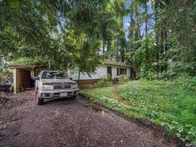 House for sale in Surrey, Surrey, 14924 90a Avenue, 263136379