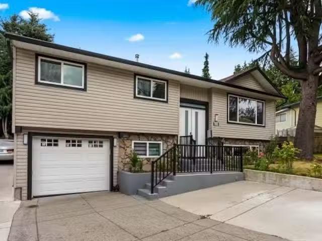 House for sale in Surrey, Surrey, 15077 86b Avenue, 263153534
