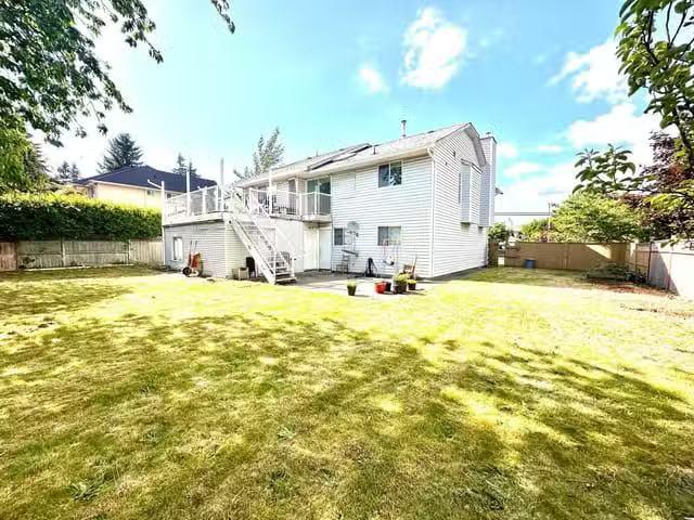 House for sale in Surrey, Surrey, 15292 94 Avenue, 263150141
