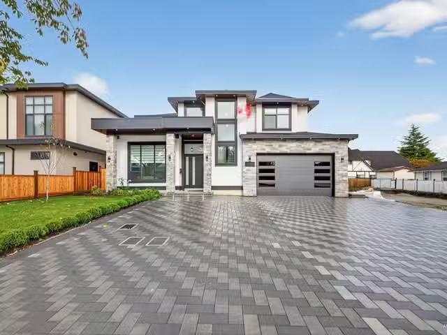 House for sale in Surrey, Surrey, 15363 94 Avenue, 263129536