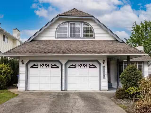 House for sale in Surrey, Surrey, 15929 88a Avenue, 263157264