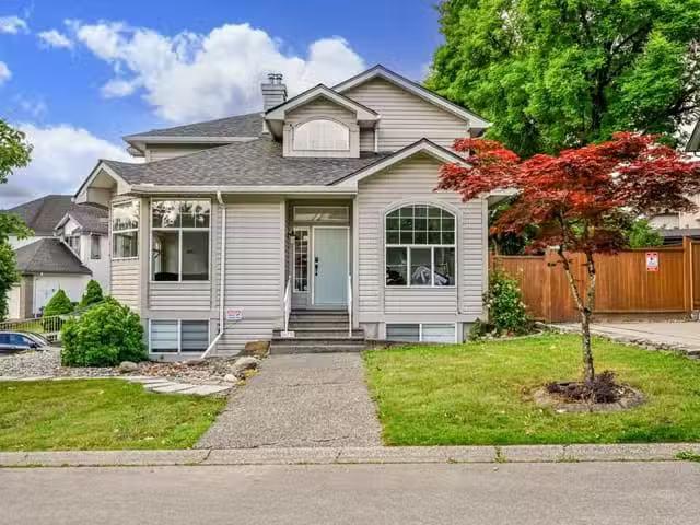 House for sale in Surrey, Surrey, 16730 85 Avenue, 263157078