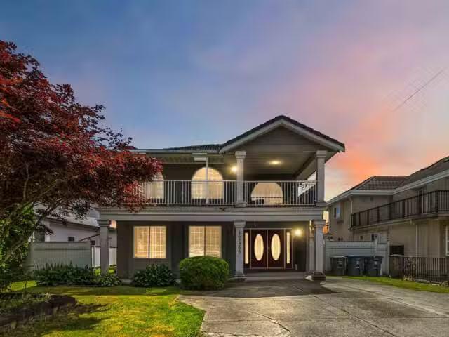 House for sale in Surrey, Surrey, 12466 76 Avenue, 263156198