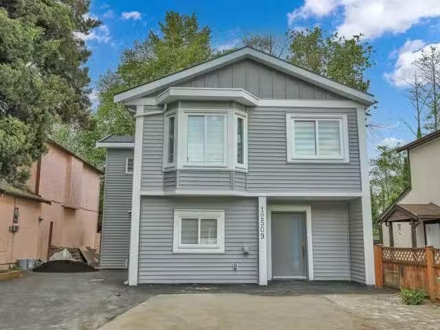 House for sale in Surrey, Surrey, 12509 77b Avenue, 263140155