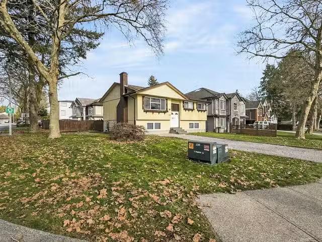 House for sale in Surrey, Surrey, 12959 Carluke Crescent, 2631.