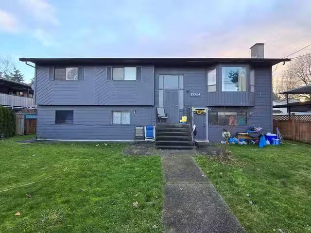 House for sale in Surrey, Surrey, 12984 64 Avenue, 263088596