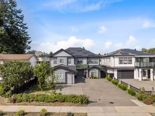 House for sale in Surrey, Surrey, 13145 68 Avenue, 263121985