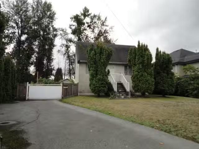 House for sale in Surrey, Surrey, 13268 96 Avenue, 263133529