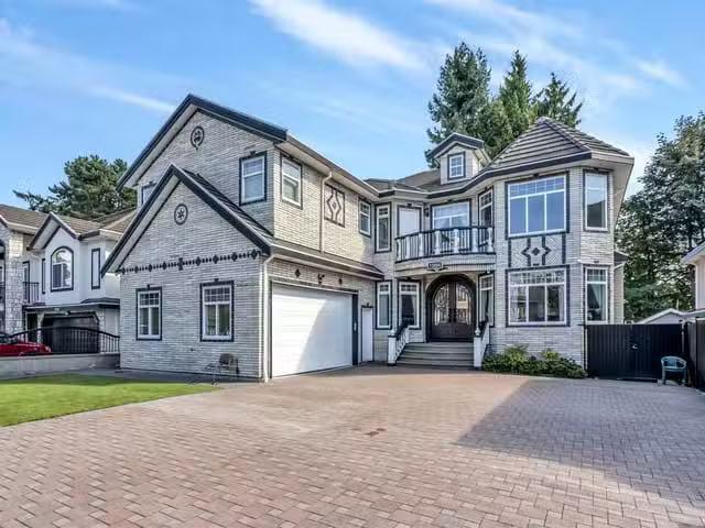 House for sale in Surrey, Surrey, 13884 89a Avenue, 263150916