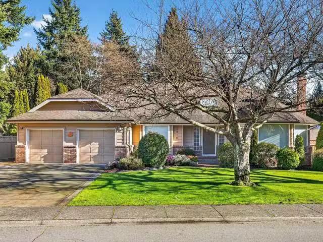 House for sale in Surrey, Surrey, 5916 123 Street, 263134672