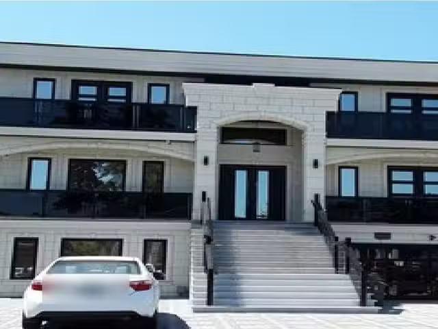 House for sale in Surrey, Surrey, 6899 Clevedon Drive, 263120407