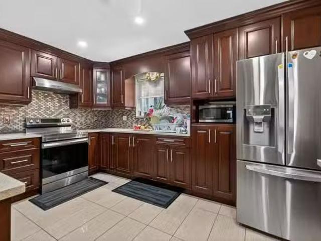 House for sale in Surrey, Surrey, 7576 140 Street, 263114985