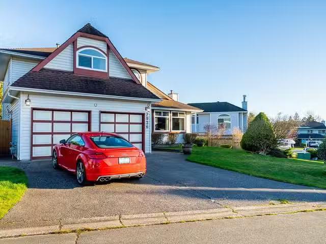 House for sale in Surrey, Surrey, 7926 161 Street, 263140105