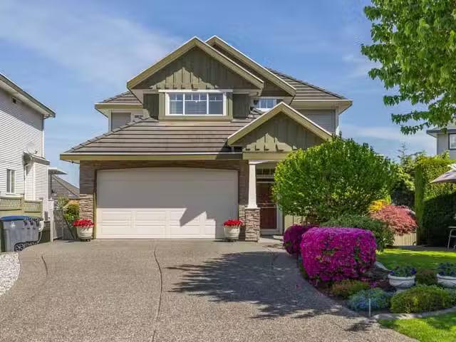 House for sale in Surrey, Surrey, 7250 147a Street, 263148138