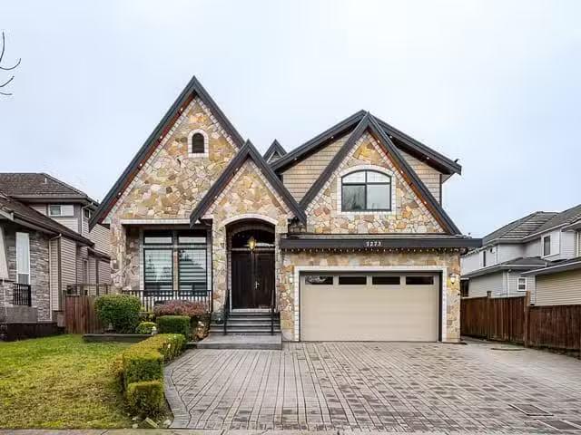 House for sale in Surrey, Surrey, 7273 149 Street, 263131535