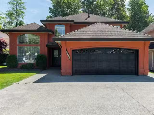 House for sale in Surrey, Surrey, 8588 141 Street, 263144612