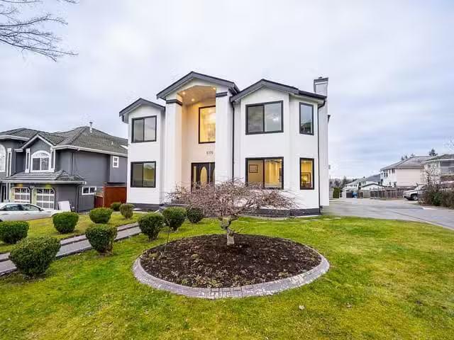 House for sale in Surrey, Surrey, 8375 151 Street, 263105582
