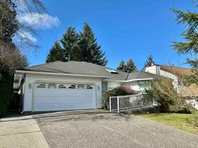 House for sale in Surrey, Surrey, 9419 159 Street, 263120504