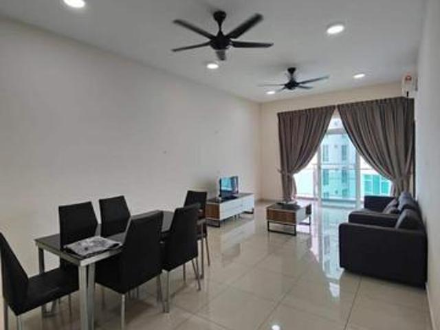 House For Sale M Condominium 3 bedrooms 2 bathrooms
