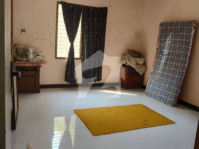 House for Sale | Main Gulshan e Iqbal Block 4 | 240 Sq. Yds Ground + 1 | 2 Side Corner | KDA Leased | Bank Loan Applicable