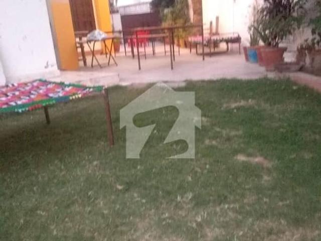House For Sale N. Naz Blk A 900 Yards G+2