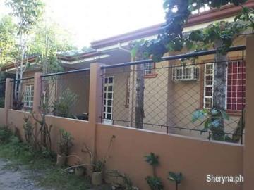 HOUSE FOR SALE NEAR THE AIRPORT!