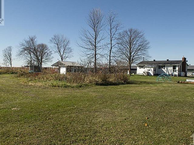 House For Sale On 3 Acres In Ottawa!