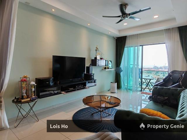 House For Sale Ong Kim Wee Residence level 12 FREEHOLD RM490k