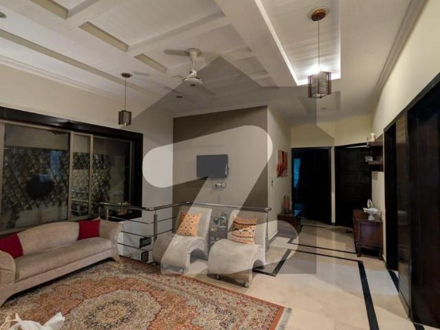 House for sale sector e 11 4 size 10 marla triple story resenable price e 11
