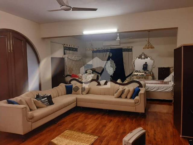 House for sale sector f 10 size 666 square yards top location
