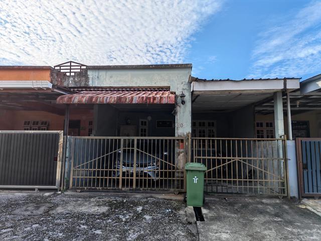 HOUSE FOR SALE Single Storey Intermediate Terrace House