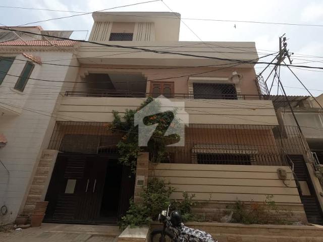 House For Sale Situated In Gulshan E Iqbal Block 19