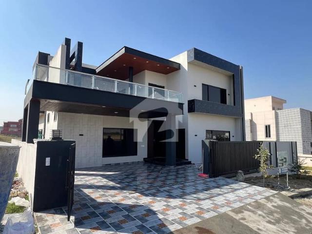 House For Sale Size 60*90 Kanal Block F