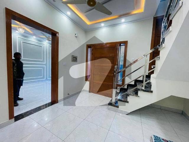 House For Sale Sized 4 Marla G14/4