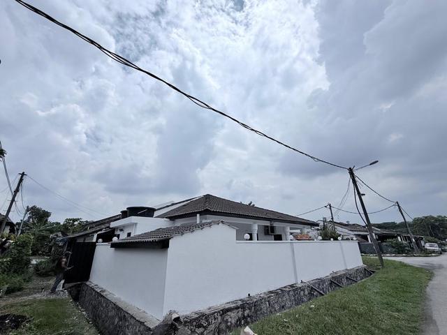 HOUSE For SELL