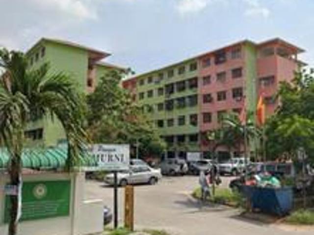 House for selling Seri Murni Jalan Bumi U5137 shah alam tingkat 3
