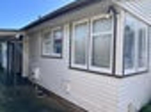 House For Relocation 3 bed 1 bath