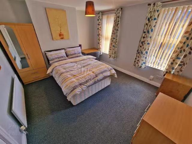 House For Rent, 61 Surrey St