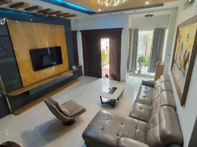 HOUSE FOR RENT