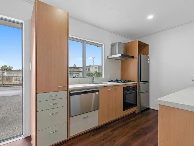 House for Rent 3 bedroom home in Onehunga!