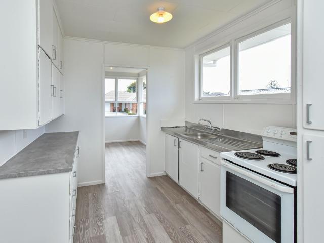 House for Rent Three bedroom home in Mangere East!
