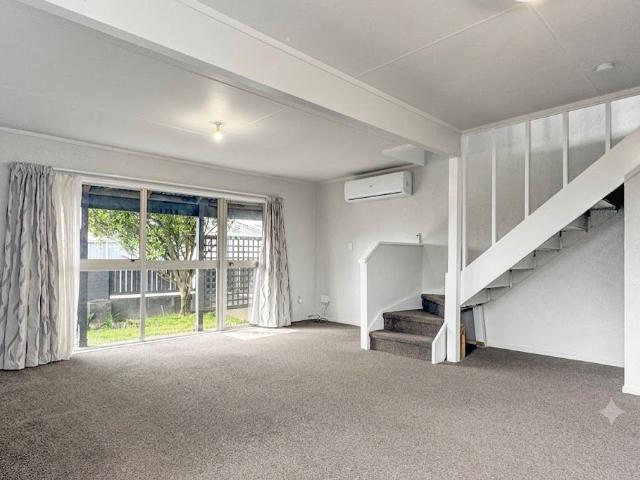 House for Rent Three bedroom home in Papatoetoe!