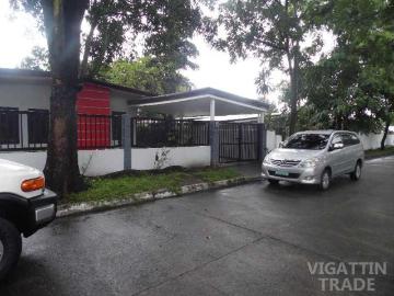 House for rent with a lot of space located in angeles city