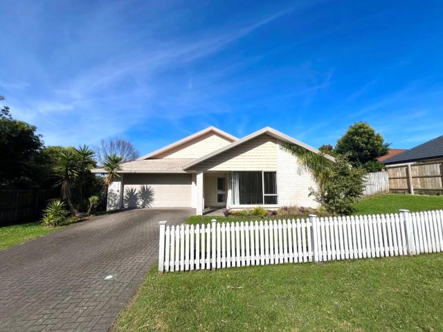 house for rent at 5 stratford road the gardens auckland rbpr085553, new zealand