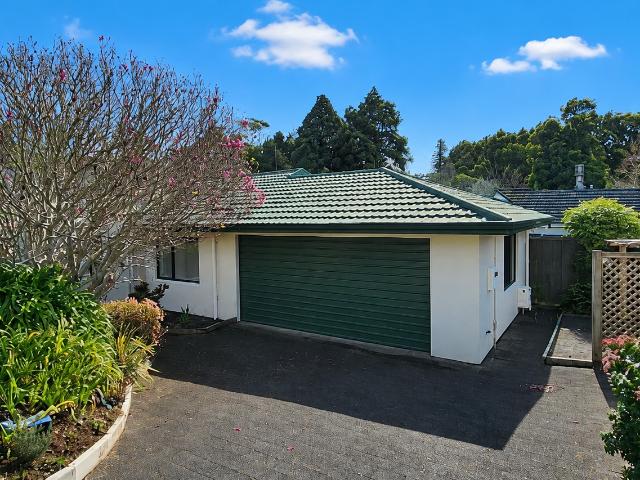 house for rent at 6 redwood crescent westown new plymouth rbpr086481, new zealand