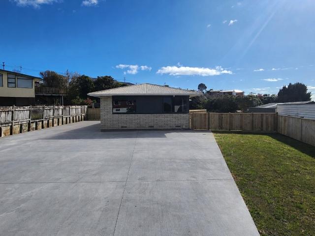 house for rent at 8 handley place glen avon new plymouth rbpr086493, new zealand