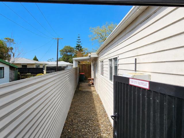 house for rent at 98a glenpark avenue frankleigh park new plymouth rbpr086299, new zealand