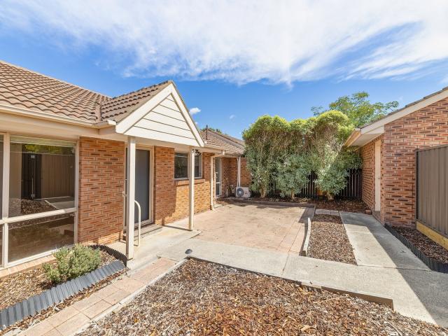 house for rent at Unit 5/7 Nernst Pl, Banks ACT 2906, Australia