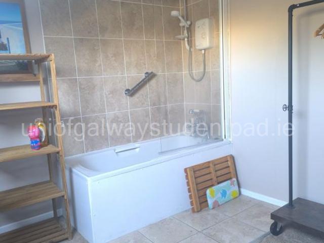 house for rent at clifton drive, galway